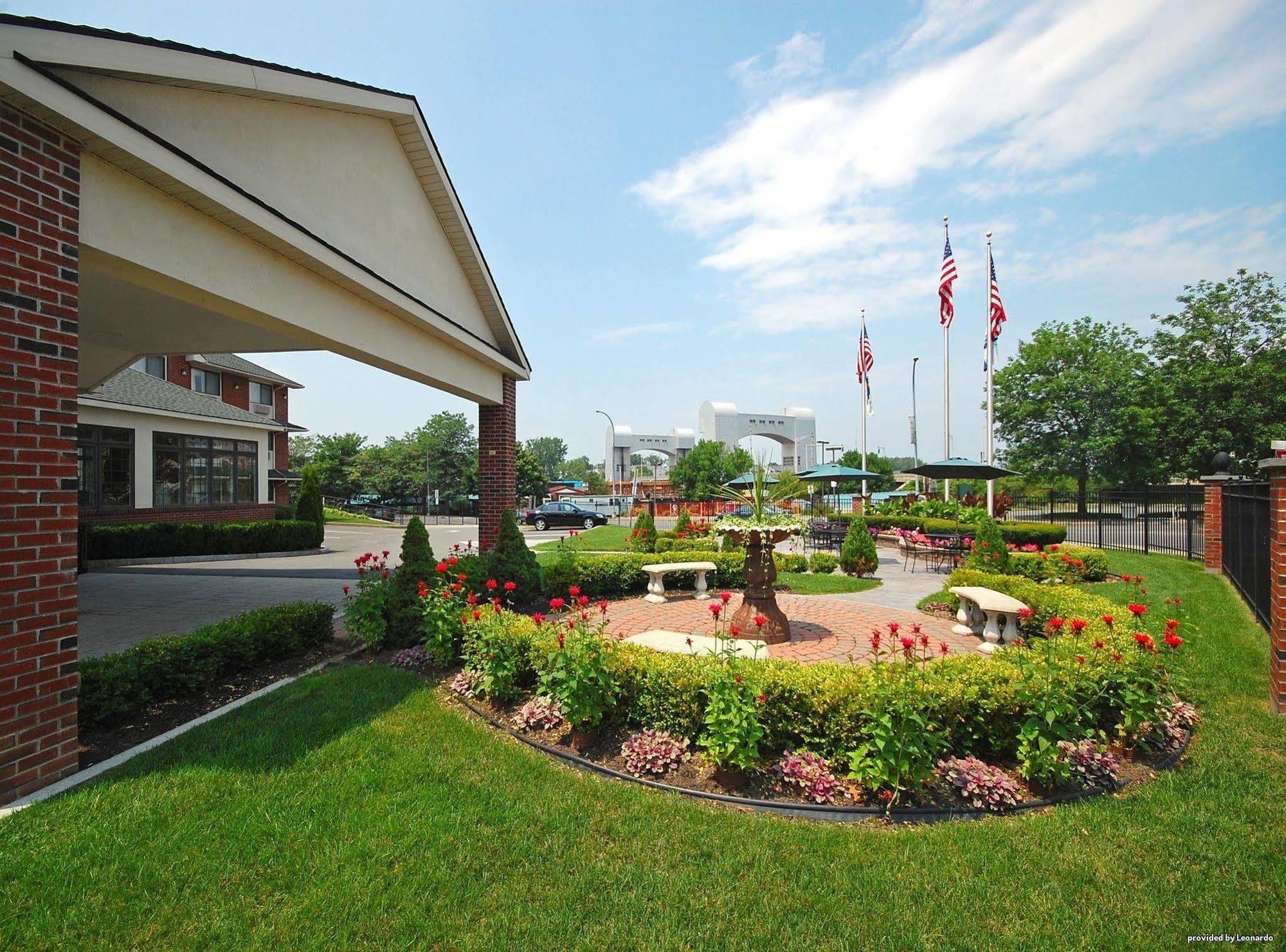 Best Western Plus Franklin Square Inn Troy Esterno foto